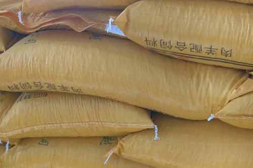 畜禽养殖经验：畜禽饲喂全价饲料需要注意哪些问题